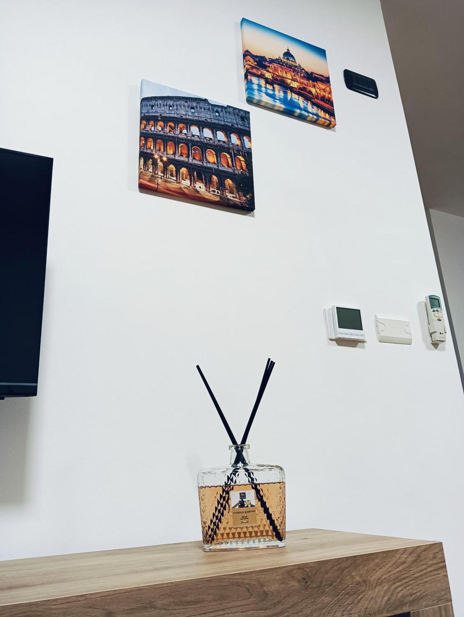 Minerva House - Airport And Fiera Apartment Fiumicino Bagian luar foto